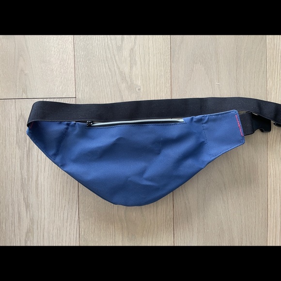 🔥Quicksilver Fanny Pack - Picture 7 of 7